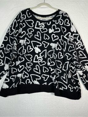 TORRID Black White Heart Print Cozy Sweatshirt Plus Size 4 4X Oversized lovecore